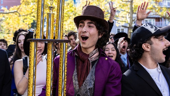 Miles Mitchell, 21, Gewinner des Timothee Chalamet Lookalike-Wettbewerbs in der Nähe des Washington Square Park