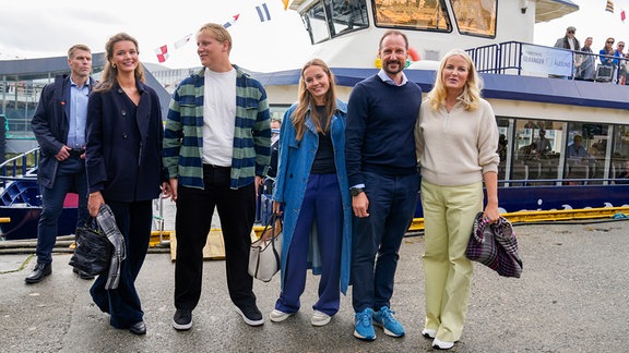 Norway's Crown Prince Haakon, 2nd right, and Crown Princess Mette-Marit, right, and their children Prince Sverre Magnus, Princess Ingrid Alexandra
