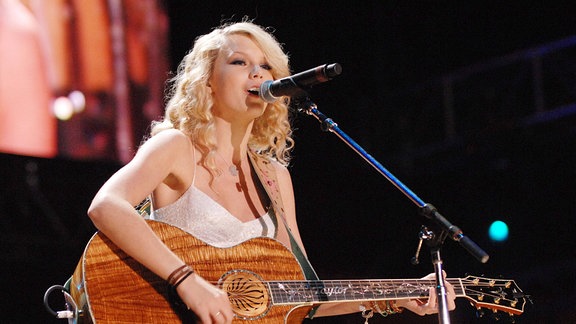 Taylor Swift, 2007