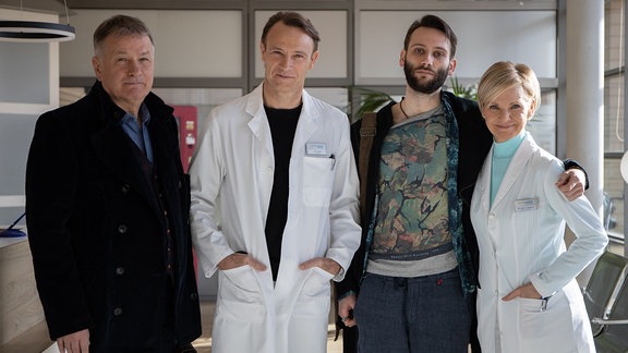 Thomas Rühmann, Bernhard Bettermann, Tim Bettermann , Andrea Kathrin Loewig am Set