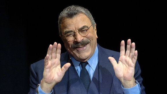 Schauspieler Tom Selleck bei einem öffentlichen Event