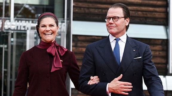 Kronprinzessin Victoria und Prinz Daniel von Schweden kommen zu einer Feier zum 25. Jubiläum der Nordischen Botschaften.