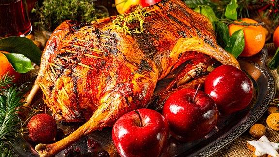 Safteige Weihnachtsgans mit knuspriger Haut