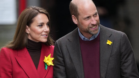Prinz and Prinzessin von Wales besuchen Pontypridd 