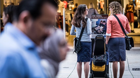 Stuttgart, Zeugen Jehovas auf der Königstrasse.